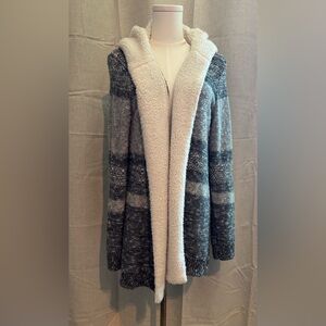 Lety & Me Women's Gray and Cream Cardigan LARGE